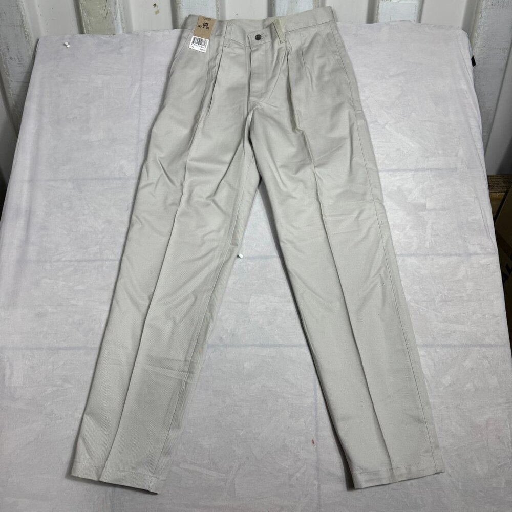 Lee Double Pleated Khaki Pants Mens Beige Relaxed Fit Wrinkle Free 30x32 NWT